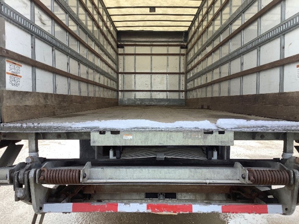 Medium Duty Box Truck-Light and Medium Duty Trucks-Freightliner-2020-M2-Winnipeg-MB-178,272\n\t\tkm-$ 83,000 - Image 10