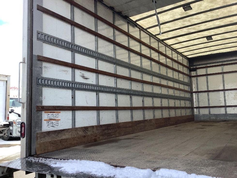 Medium Duty Box Truck-Light and Medium Duty Trucks-Freightliner-2020-M2-Winnipeg-MB-178,272\n\t\tkm-$ 83,000 - Image 11