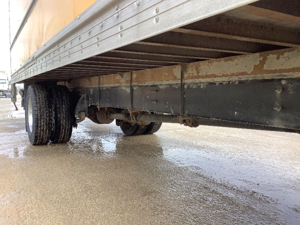 Medium Duty Box Truck-Light and Medium Duty Trucks-Freightliner-2020-M2-Winnipeg-MB-178,272\n\t\tkm-$ 83,000 - Image 14