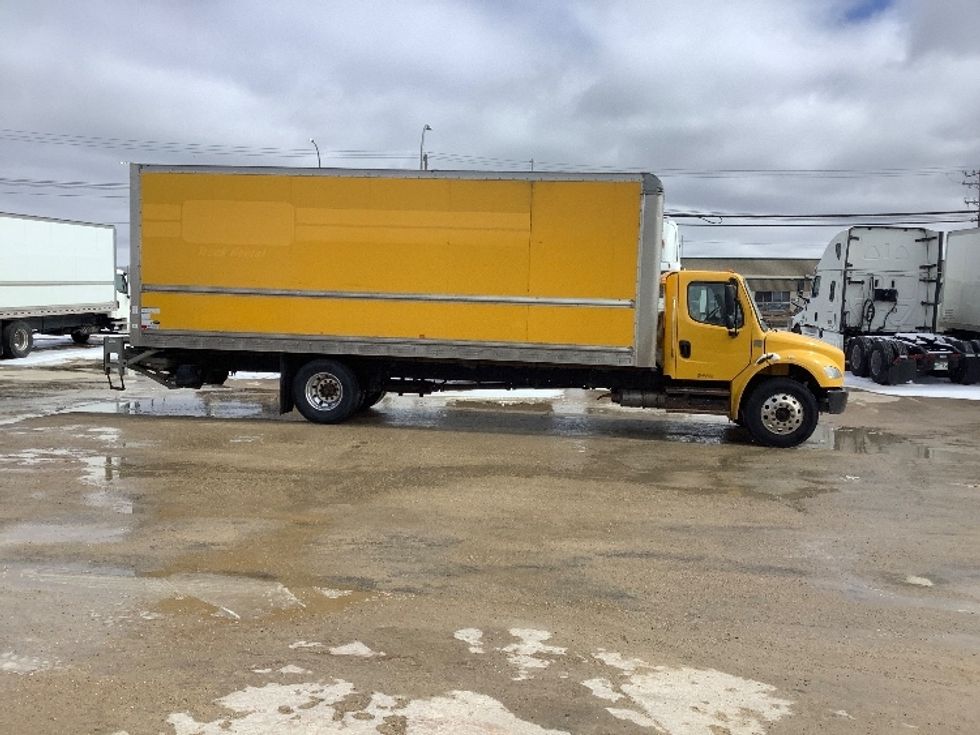 Medium Duty Box Truck-Light and Medium Duty Trucks-Freightliner-2020-M2-Winnipeg-MB-178,272\n\t\tkm-$ 83,000 - Image 15