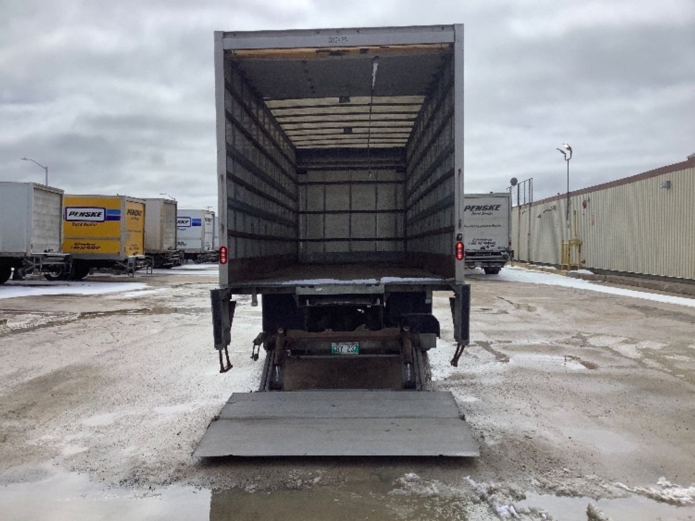 Medium Duty Box Truck-Light and Medium Duty Trucks-Freightliner-2020-M2-Winnipeg-MB-178,272\n\t\tkm-$ 83,000 - Image 9