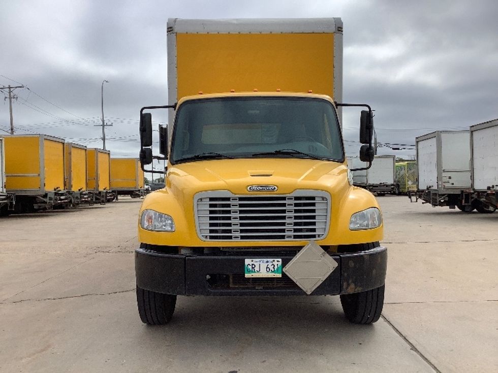Medium Duty Box Truck-Light and Medium Duty Trucks-Freightliner-2020-M2-Winnipeg-MB-205,932\n\t\tkm-$ 71,750 - Image 2