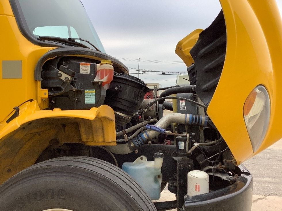 Medium Duty Box Truck-Light and Medium Duty Trucks-Freightliner-2020-M2-Winnipeg-MB-205,932\n\t\tkm-$ 71,750 - Image 23