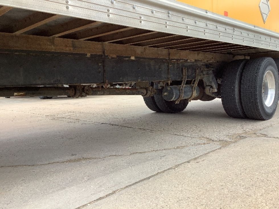 Medium Duty Box Truck-Light and Medium Duty Trucks-Freightliner-2020-M2-Winnipeg-MB-205,932\n\t\tkm-$ 71,750 - Image 5