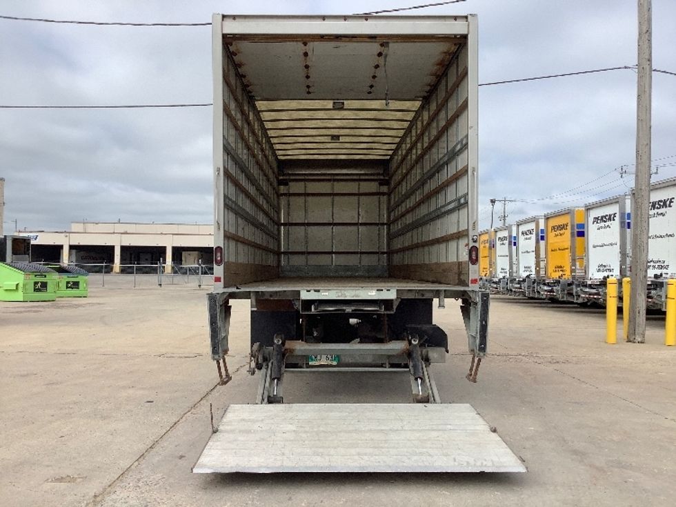 Medium Duty Box Truck-Light and Medium Duty Trucks-Freightliner-2020-M2-Winnipeg-MB-205,932\n\t\tkm-$ 71,750 - Image 9