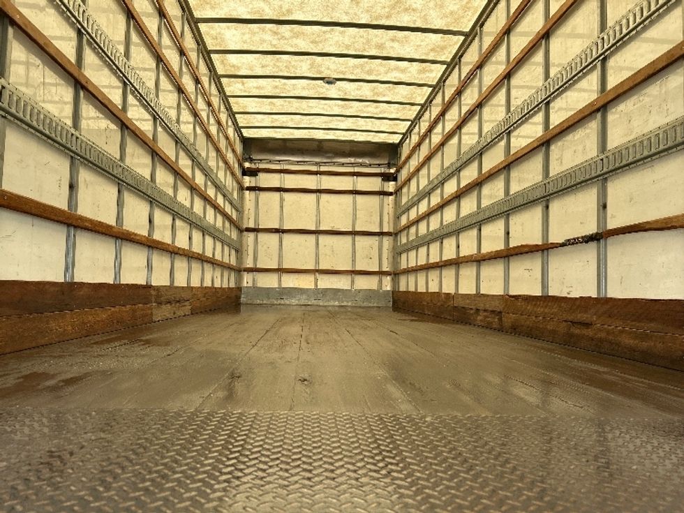 Medium Duty Box Truck-Light and Medium Duty Trucks-Freightliner-2020-M2-Winnipeg-MB-252,222\n\t\tkm-$ 63,750 - Image 8