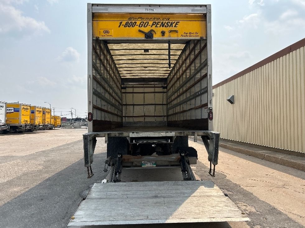 Medium Duty Box Truck-Light and Medium Duty Trucks-Freightliner-2020-M2-Winnipeg-MB-252,222\n\t\tkm-$ 63,750 - Image 9