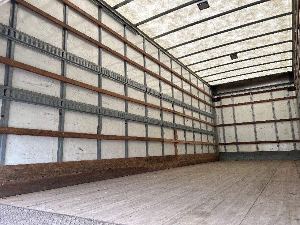 Medium Duty Box Truck-Light and Medium Duty Trucks-Freightliner-2020-M2-Winnipeg-MB-258,311\n\t\tkm-$ 68,000 - Image 11