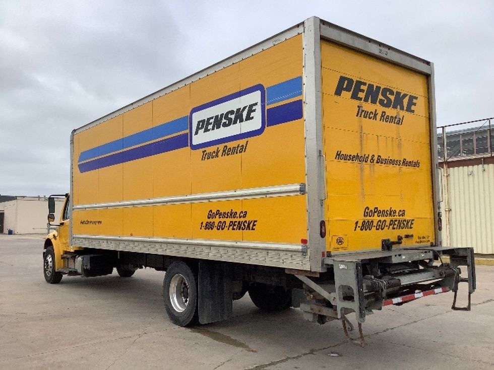 Medium Duty Box Truck-Light and Medium Duty Trucks-Freightliner-2020-M2-Winnipeg-MB-258,311\n\t\tkm-$ 68,000 - Image 6