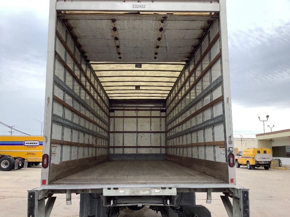 Medium Duty Box Truck-Light and Medium Duty Trucks-Freightliner-2020-M2-Winnipeg-MB-258,311\n\t\tkm-$ 68,000 - Image 8