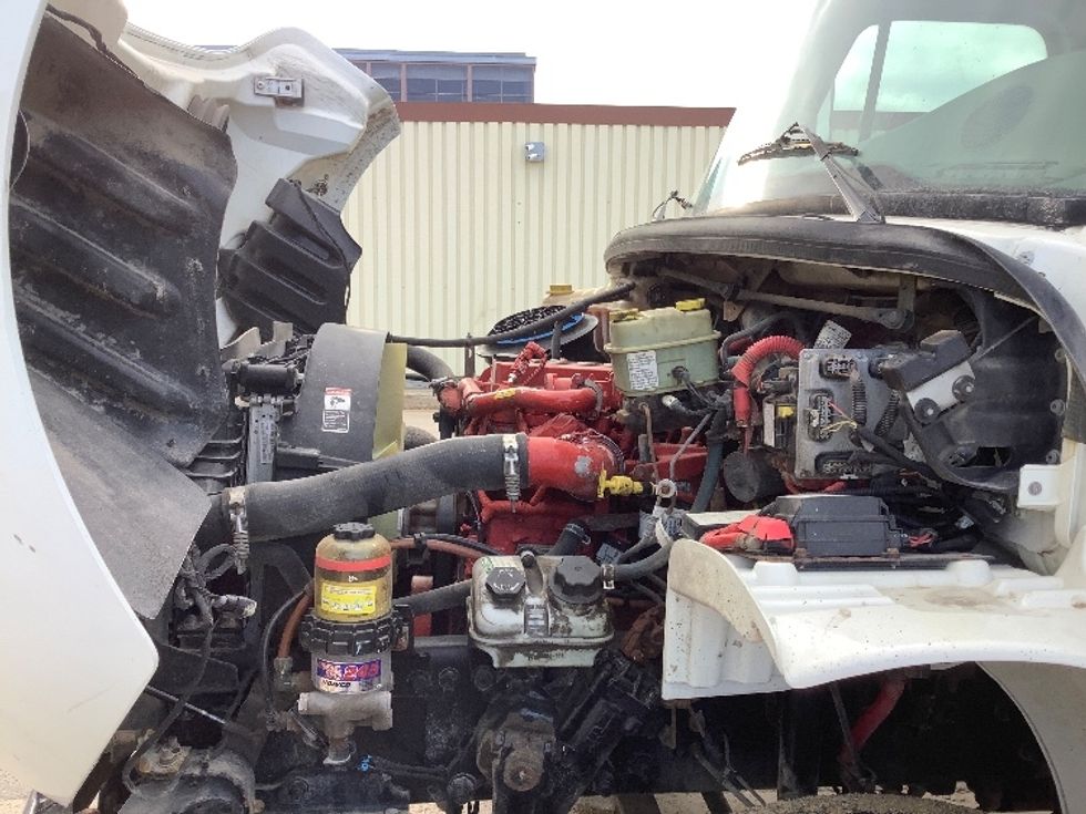 Medium Duty Box Truck-Light and Medium Duty Trucks-Freightliner-2020-M2-Winnipeg-MB-259,952\n\t\tkm-$ 70,750 - Image 23