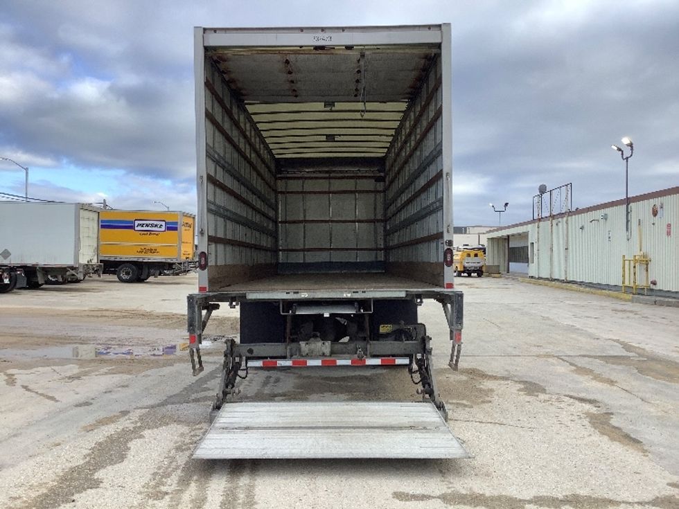 Medium Duty Box Truck-Light and Medium Duty Trucks-Freightliner-2020-M2-Winnipeg-MB-259,952\n\t\tkm-$ 70,750 - Image 9