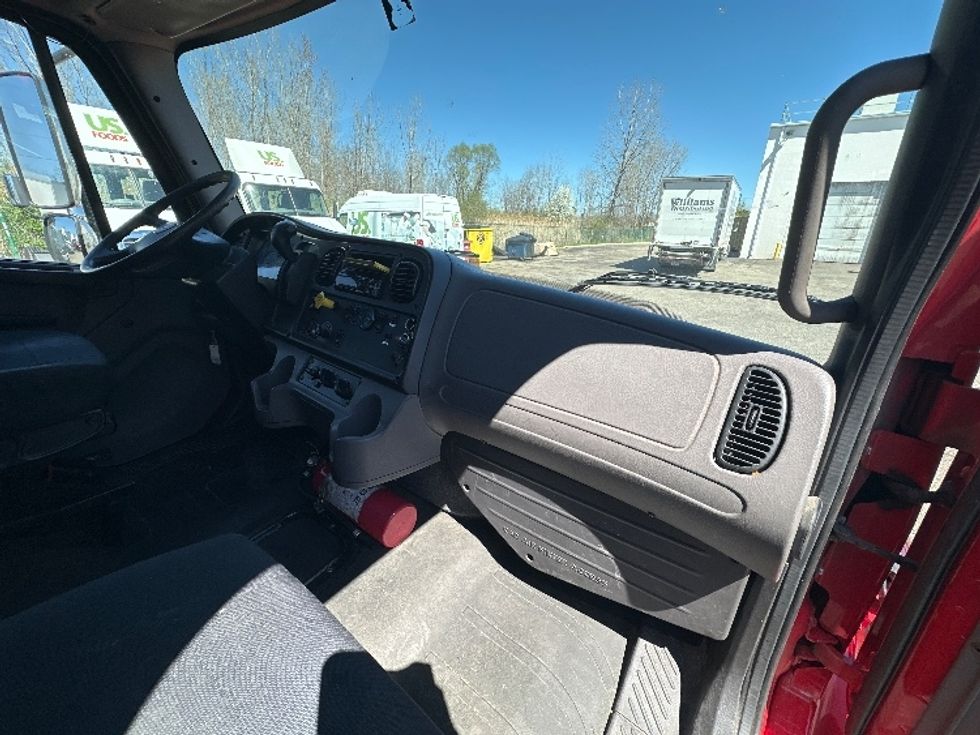 Medium Duty Box Truck-Light and Medium Duty Trucks-Freightliner-2020-M2-Wixom-MI-240,828\n\t\tmiles-$ 41,000 - Image 21