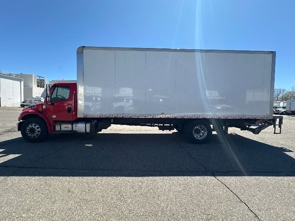 Medium Duty Box Truck-Light and Medium Duty Trucks-Freightliner-2020-M2-Wixom-MI-240,828\n\t\tmiles-$ 41,000 - Image 4