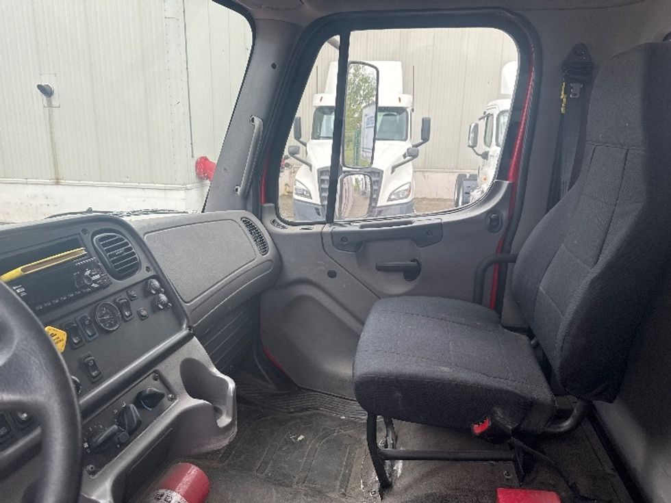 Medium Duty Box Truck-Light and Medium Duty Trucks-Freightliner-2020-M2-Wixom-MI-272,193\n\t\tmiles-$ 42,000 - Image 19