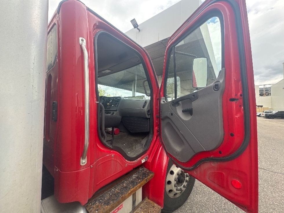 Medium Duty Box Truck-Light and Medium Duty Trucks-Freightliner-2020-M2-Wixom-MI-272,193\n\t\tmiles-$ 42,000 - Image 20