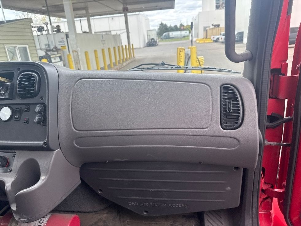 Medium Duty Box Truck-Light and Medium Duty Trucks-Freightliner-2020-M2-Wixom-MI-272,193\n\t\tmiles-$ 42,000 - Image 21