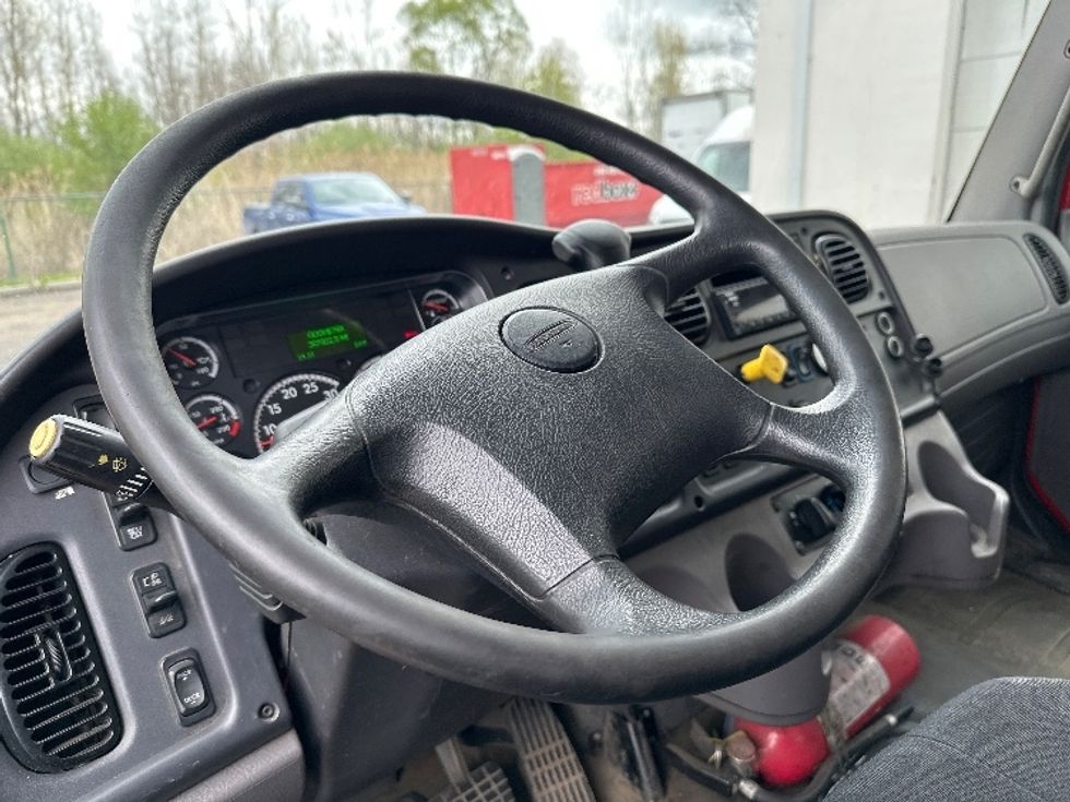 Medium Duty Box Truck-Light and Medium Duty Trucks-Freightliner-2020-M2-Wixom-MI-307,321\n\t\tmiles-$ 31,750 - Image 17