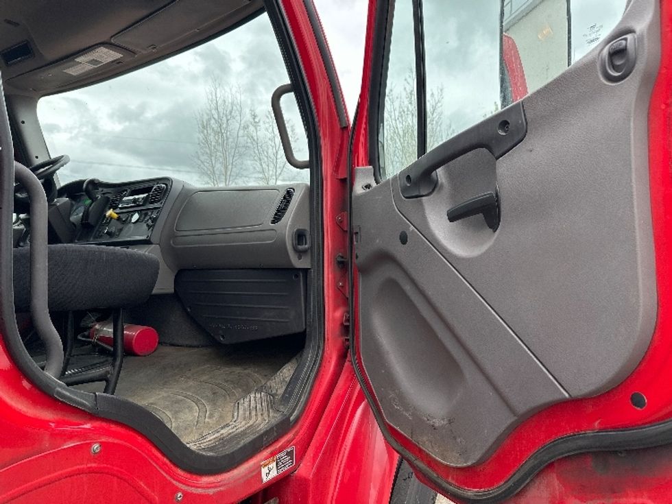 Medium Duty Box Truck-Light and Medium Duty Trucks-Freightliner-2020-M2-Wixom-MI-307,321\n\t\tmiles-$ 31,750 - Image 20