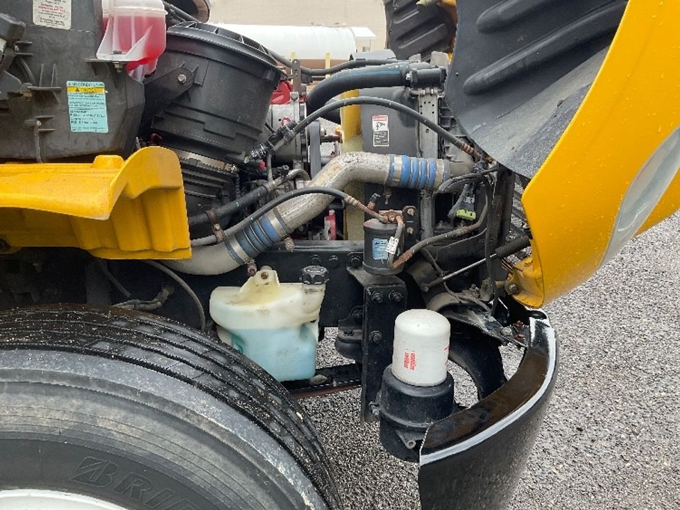 Medium Duty Box Truck-Light and Medium Duty Trucks-Freightliner-2020-M2-Youngstown-OH-154,422\n\t\tmiles-$ 53,000 - Image 24