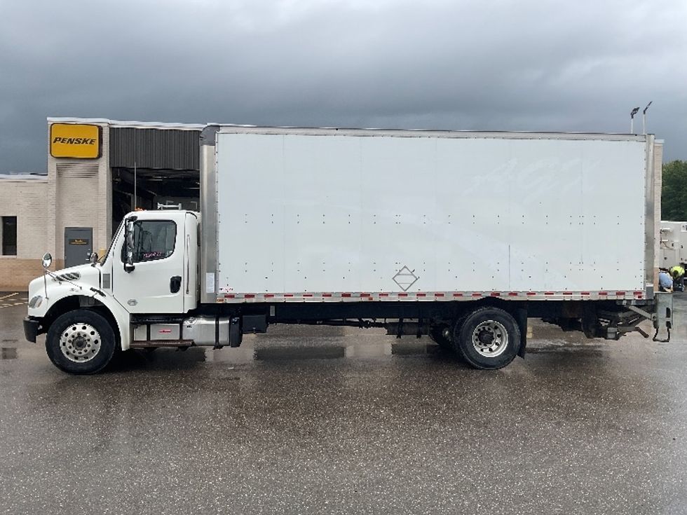 Medium Duty Box Truck-Light and Medium Duty Trucks-Freightliner-2020-M2-Youngstown-OH-206,222\n\t\tmiles-$ 47,750 - Image 4