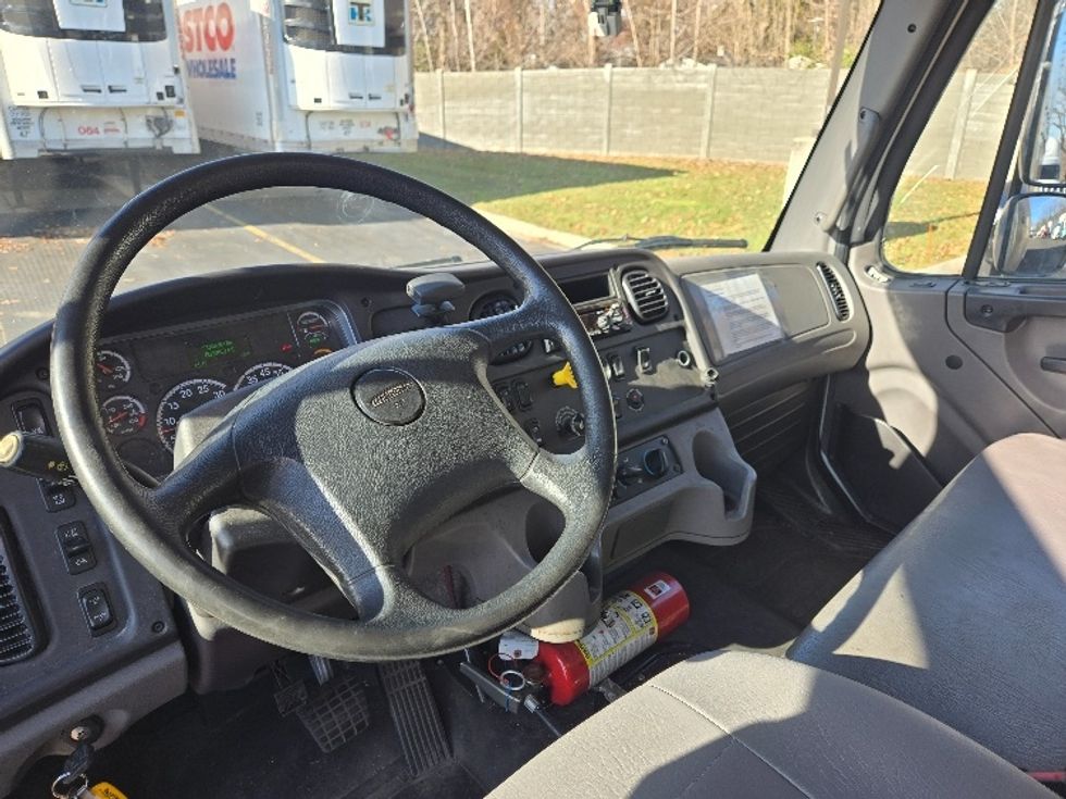 Medium Duty Box Truck-Light and Medium Duty Trucks-Freightliner-2020-M2-Ypsilanti-MI-103,242\n\t\tmiles-$ 60,500 - Image 17