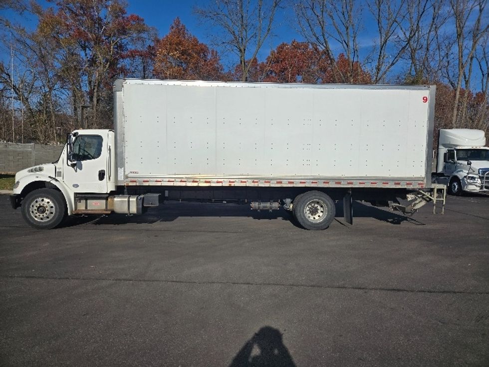 Medium Duty Box Truck-Light and Medium Duty Trucks-Freightliner-2020-M2-Ypsilanti-MI-103,242\n\t\tmiles-$ 60,500 - Image 4