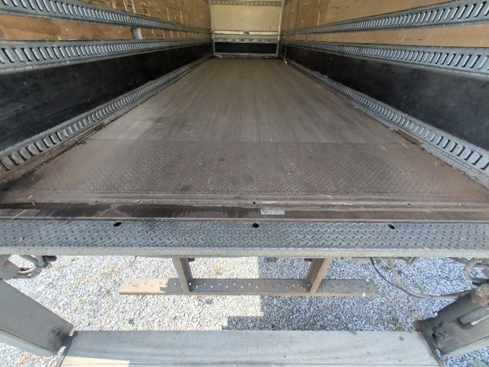 Medium Duty Box Truck-Light and Medium Duty Trucks-Freightliner-2020-M211242S-Duncansville-PA-404,806\n\t\tmiles-$ 62,500 - Image 10