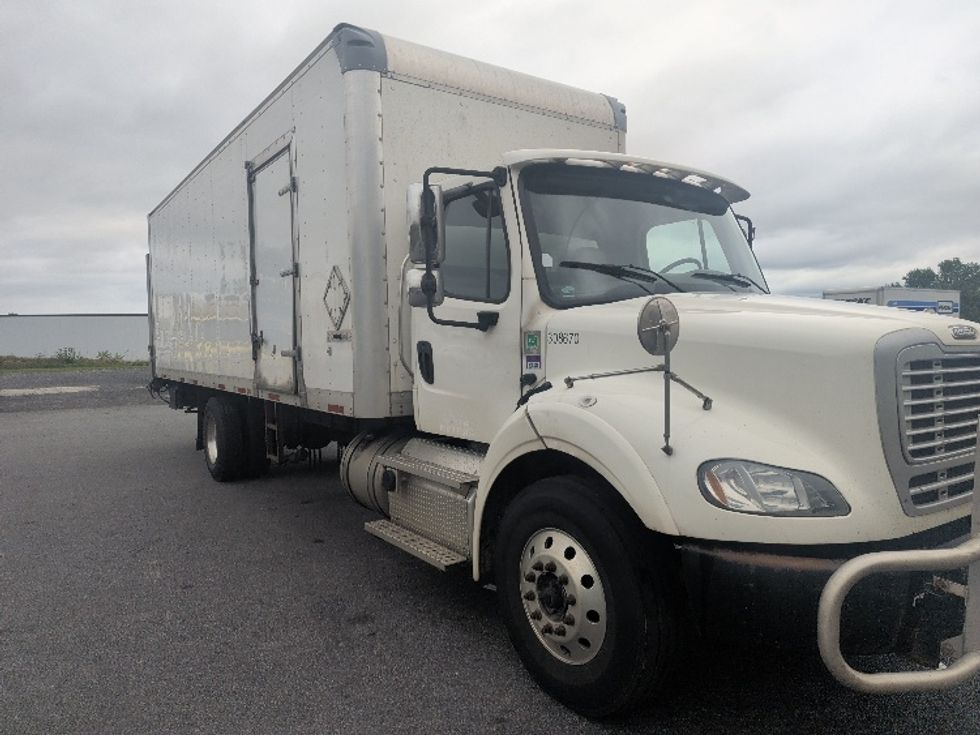 Medium Duty Box Truck-Light and Medium Duty Trucks-Freightliner-2020-M211242S-Duncansville-PA-404,806\n\t\tmiles-$ 62,500 - Image 1