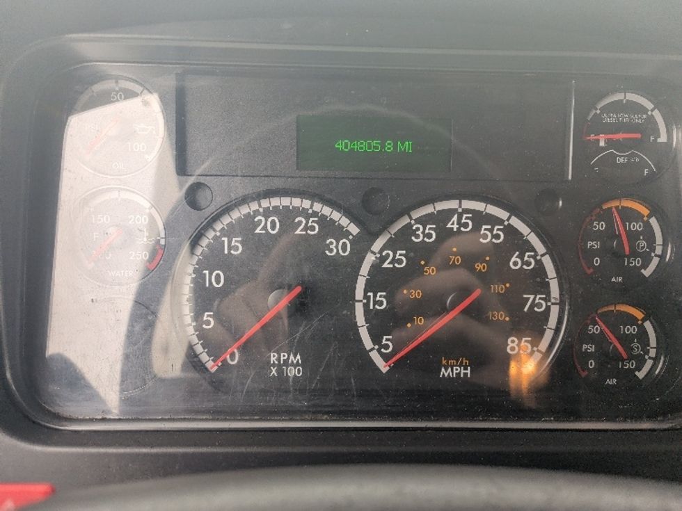 Medium Duty Box Truck-Light and Medium Duty Trucks-Freightliner-2020-M211242S-Duncansville-PA-404,806\n\t\tmiles-$ 62,500 - Image 18