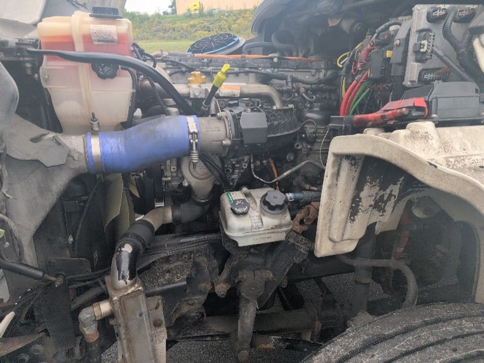 Medium Duty Box Truck-Light and Medium Duty Trucks-Freightliner-2020-M211242S-Duncansville-PA-404,806\n\t\tmiles-$ 62,500 - Image 24