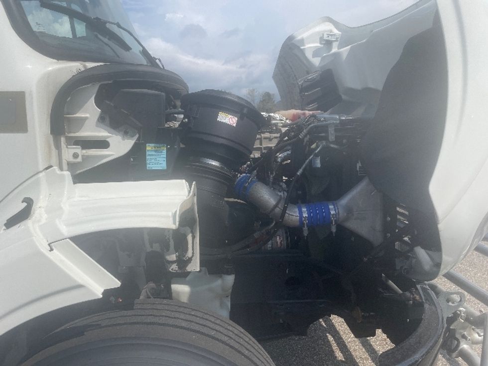 Medium Duty Box Truck-Light and Medium Duty Trucks-Freightliner-2020-M211242S-Lansing-MI-156,331\n\t\tmiles-$ 73,250 - Image 23