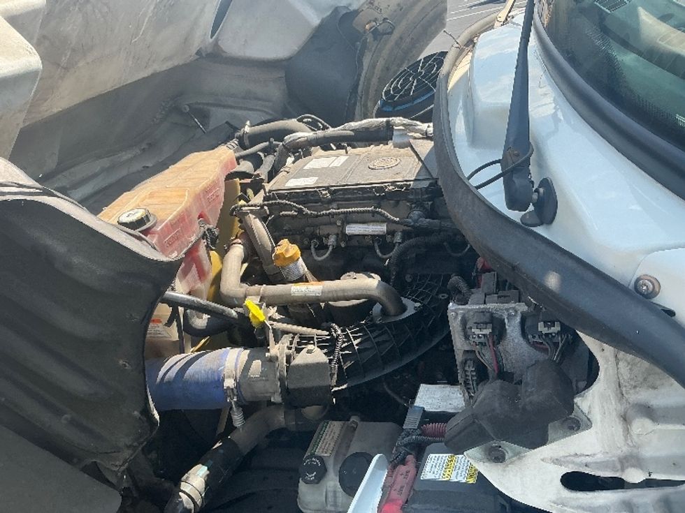 Medium Duty Box Truck-Light and Medium Duty Trucks-Freightliner-2020-M211242S-Lexington-KY-332,656\n\t\tmiles-$ 67,250 - Image 24