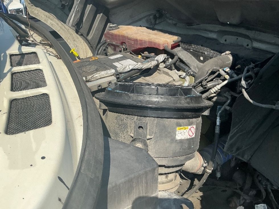 Medium Duty Box Truck-Light and Medium Duty Trucks-Freightliner-2020-M211242S-Lexington-KY-332,656\n\t\tmiles-$ 67,250 - Image 23