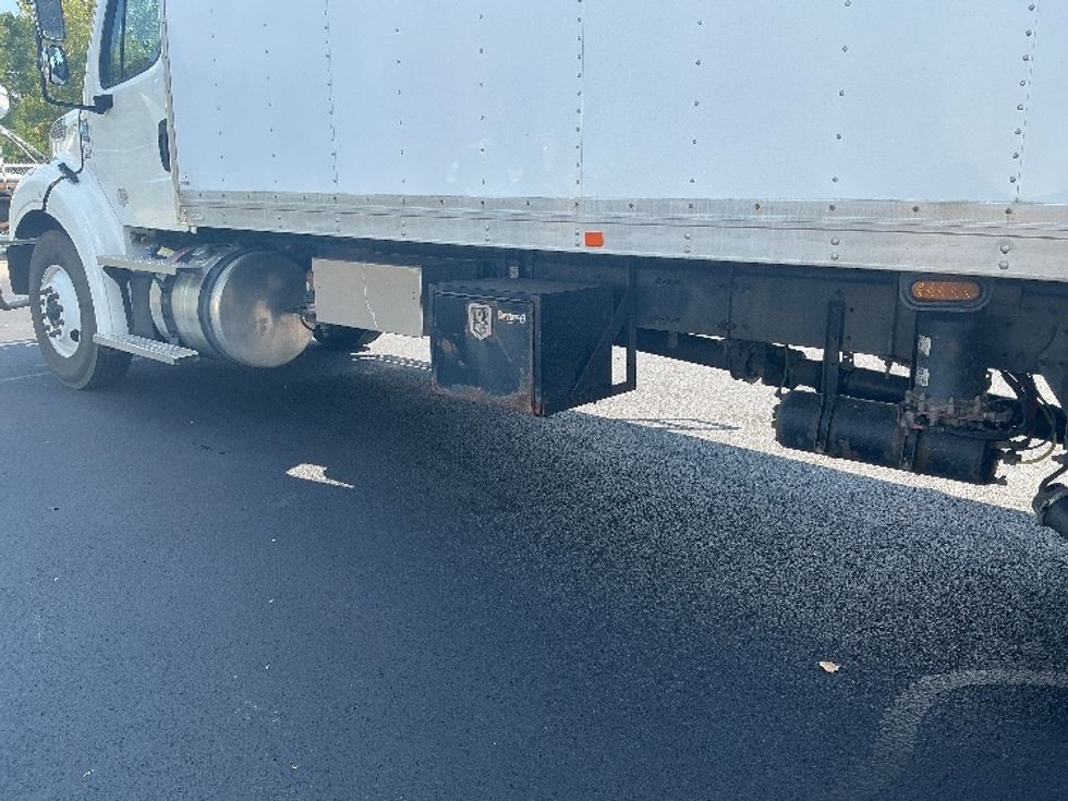 Medium Duty Box Truck-Light and Medium Duty Trucks-Freightliner-2020-M211242S-Lexington-KY-332,656\n\t\tmiles-$ 67,250 - Image 5