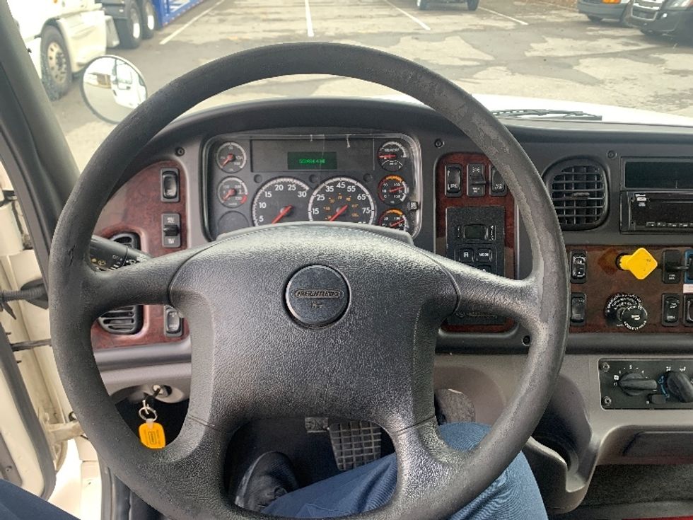 Medium Duty Box Truck-Light and Medium Duty Trucks-Freightliner-2020-M211242S-Nashville (Mount Juliet)-TN-550,912\n\t\tmiles-$ 55,000 - Image 18