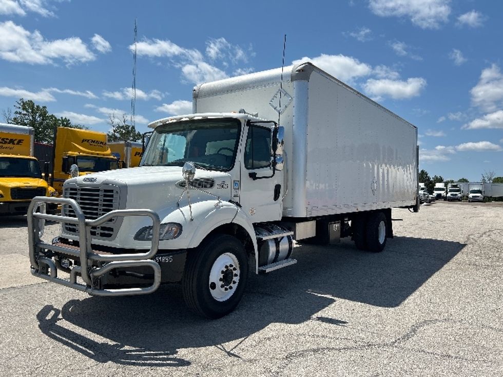 Medium Duty Box Truck-Light and Medium Duty Trucks-Freightliner-2020-M211242S-Saginaw-MI-426,427\n\t\tmiles-$ 58,500 - Image 1