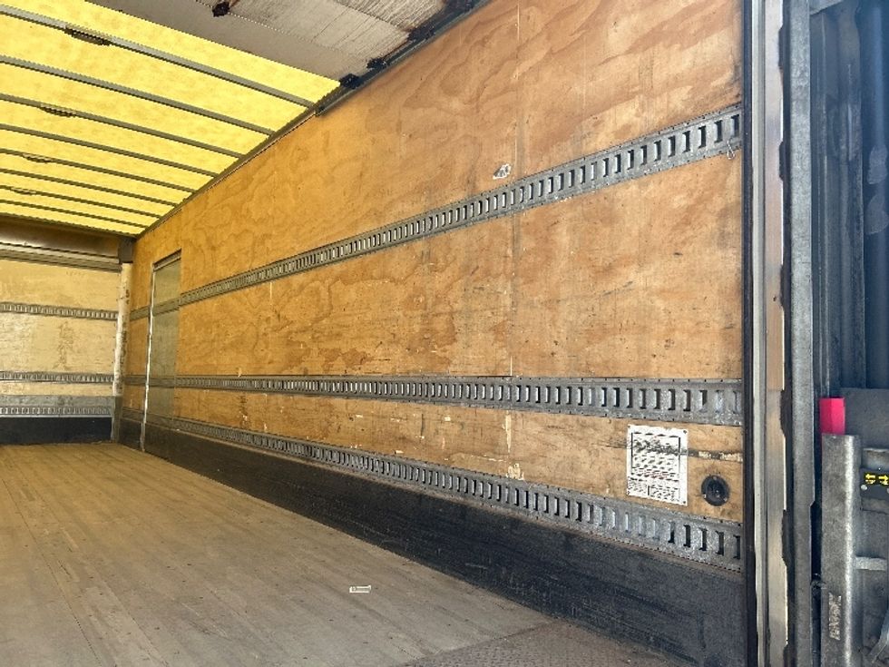 Medium Duty Box Truck-Light and Medium Duty Trucks-Freightliner-2020-M211242S-Saginaw-MI-426,427\n\t\tmiles-$ 58,500 - Image 11