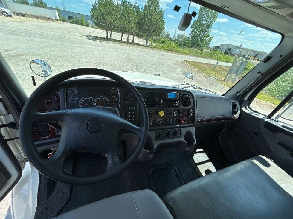 Medium Duty Box Truck-Light and Medium Duty Trucks-Freightliner-2020-M211242S-Saginaw-MI-426,427\n\t\tmiles-$ 58,500 - Image 17