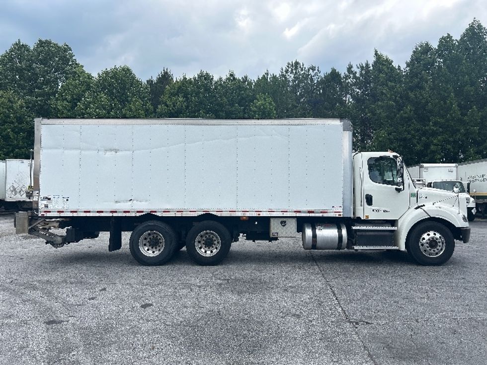 Medium Duty Box Truck-Light and Medium Duty Trucks-Freightliner-2020-M211264S-Atlanta (Conyers)-GA-254,258\n\t\tmiles-$ 90,500 - Image 15