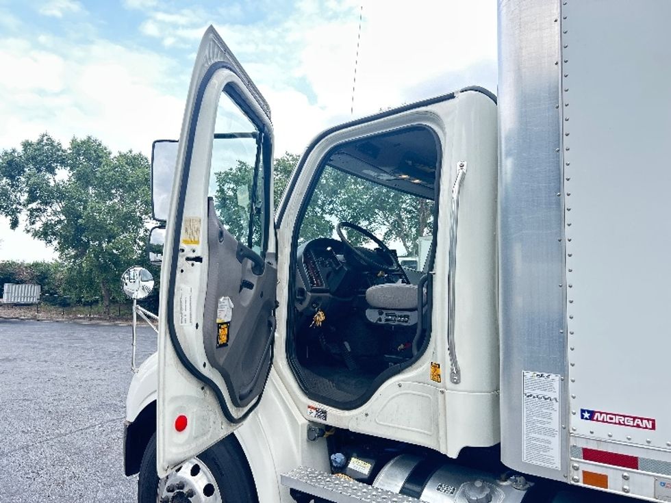 Medium Duty Box Truck-Light and Medium Duty Trucks-Freightliner-2020-M211264S-Atlanta (Conyers)-GA-254,258\n\t\tmiles-$ 90,500 - Image 16