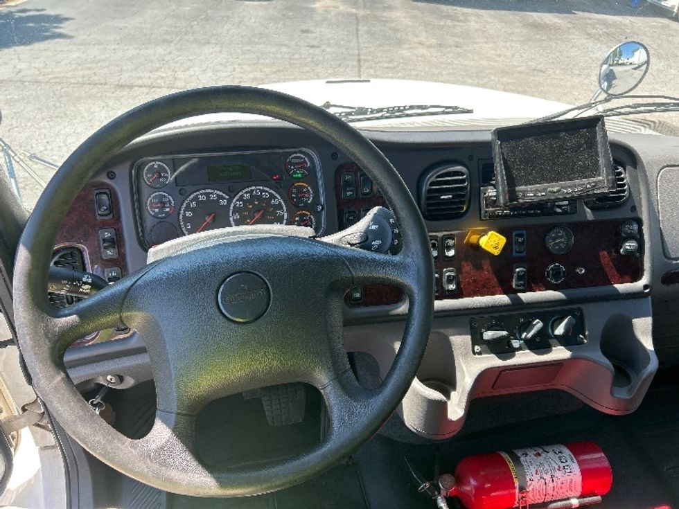 Medium Duty Box Truck-Light and Medium Duty Trucks-Freightliner-2020-M211264S-Atlanta (Conyers)-GA-265,550\n\t\tmiles-$ 87,000 - Image 18