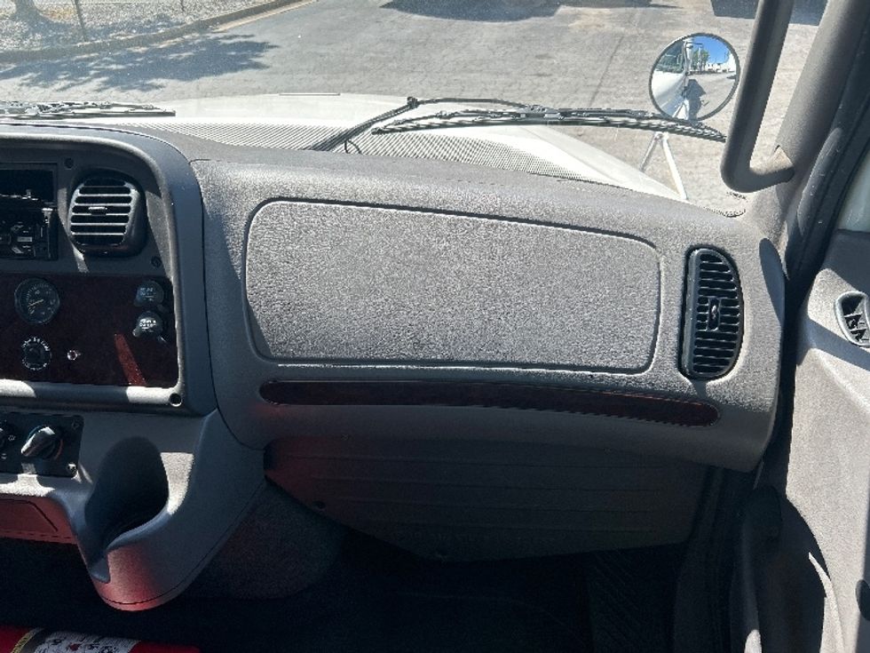 Medium Duty Box Truck-Light and Medium Duty Trucks-Freightliner-2020-M211264S-Atlanta (Conyers)-GA-265,550\n\t\tmiles-$ 87,000 - Image 21