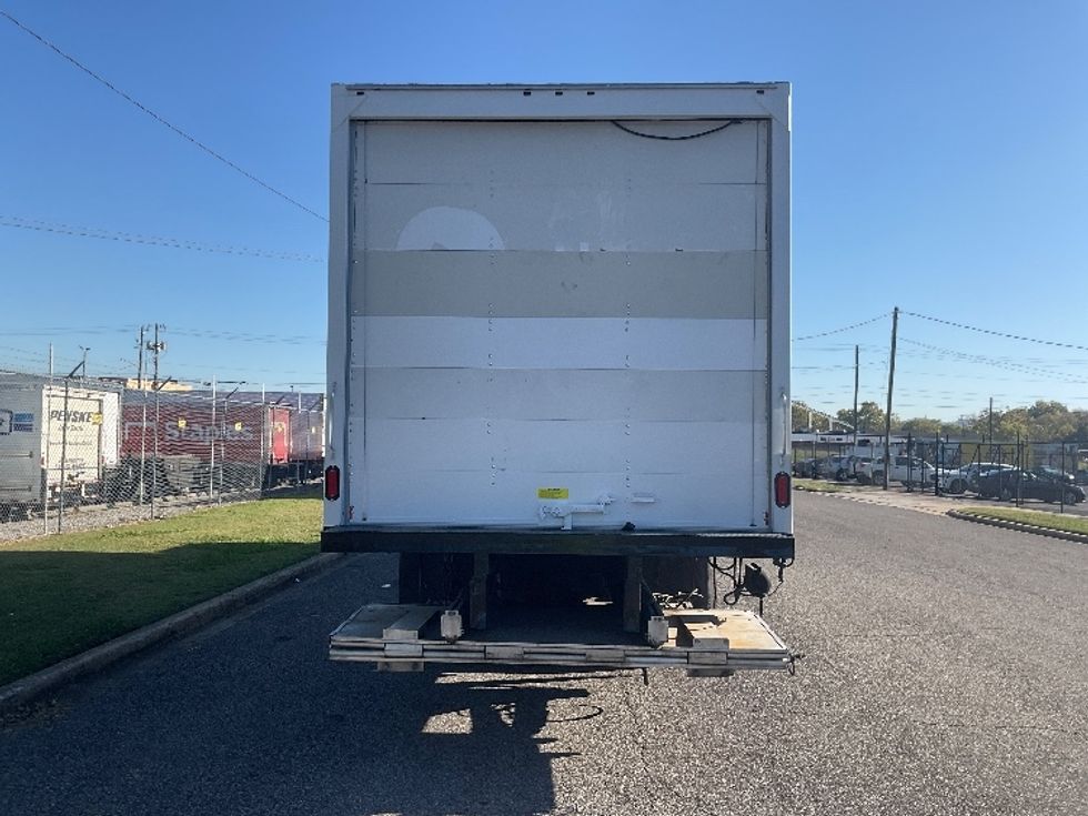 Medium Duty Box Truck-Light and Medium Duty Trucks-Freightliner-2020-M211264S-Birmingham-AL-224,000\n\t\tmiles-$ 95,500 - Image 7