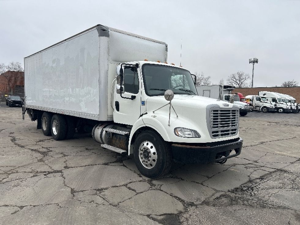 Medium Duty Box Truck-Light and Medium Duty Trucks-Freightliner-2020-M211264S-Chicago (Melrose Park)-IL-156,256\n\t\tmiles-$ 96,250 - Image 1