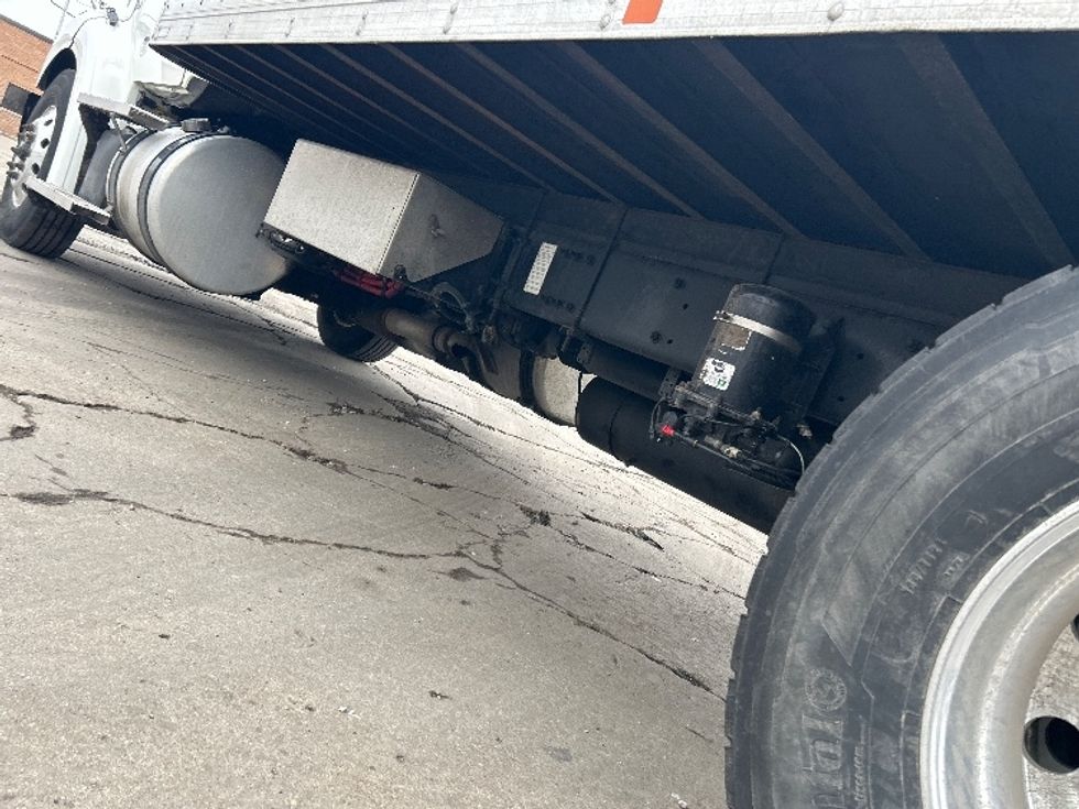 Medium Duty Box Truck-Light and Medium Duty Trucks-Freightliner-2020-M211264S-Chicago (Melrose Park)-IL-156,256\n\t\tmiles-$ 96,250 - Image 5