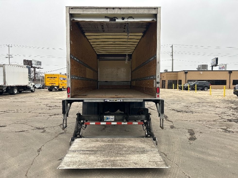 Medium Duty Box Truck-Light and Medium Duty Trucks-Freightliner-2020-M211264S-Chicago (Melrose Park)-IL-156,256\n\t\tmiles-$ 96,250 - Image 9