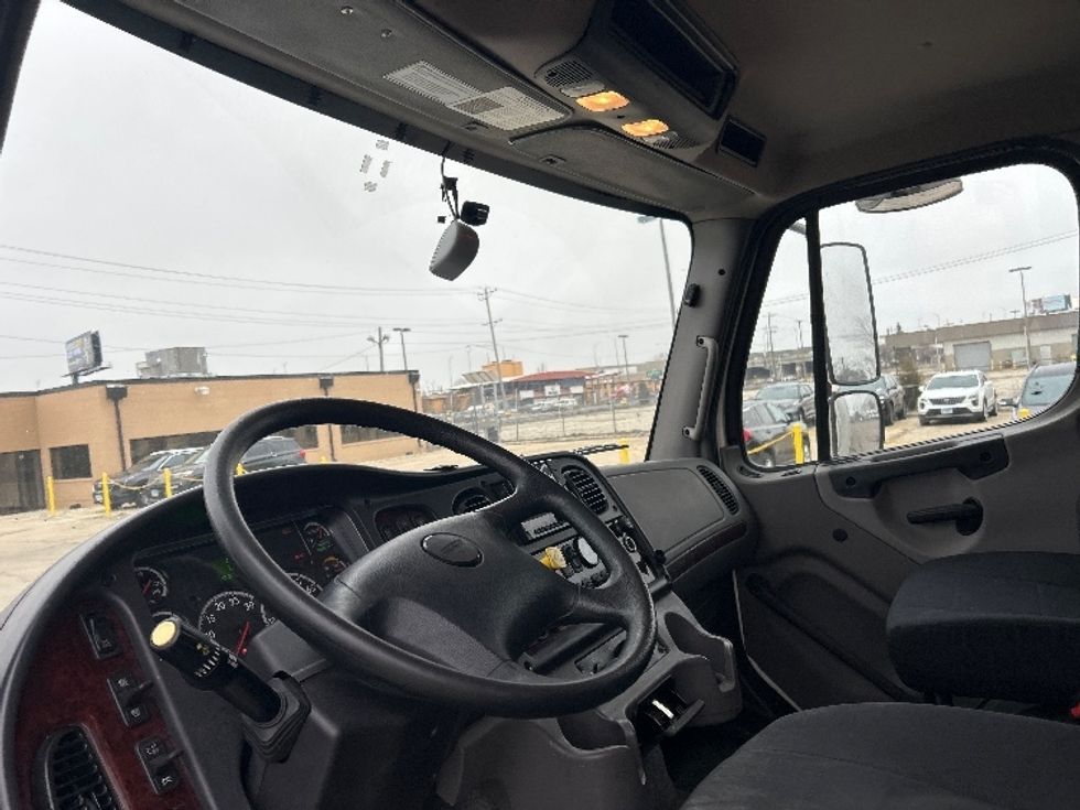 Medium Duty Box Truck-Light and Medium Duty Trucks-Freightliner-2020-M211264S-Chicago (Melrose Park)-IL-156,256\n\t\tmiles-$ 96,250 - Image 17