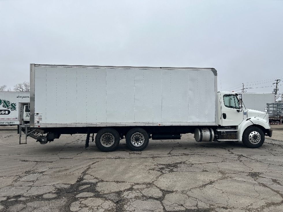 Medium Duty Box Truck-Light and Medium Duty Trucks-Freightliner-2020-M211264S-Chicago (Melrose Park)-IL-156,256\n\t\tmiles-$ 96,250 - Image 15