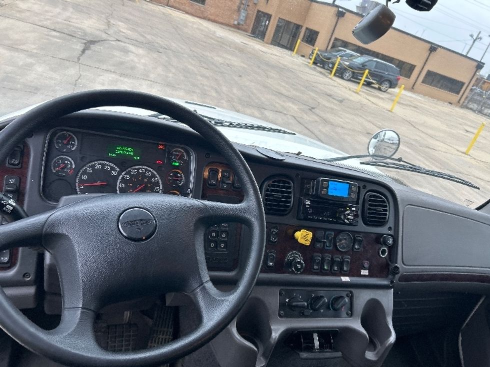 Medium Duty Box Truck-Light and Medium Duty Trucks-Freightliner-2020-M211264S-Chicago (Melrose Park)-IL-156,256\n\t\tmiles-$ 96,250 - Image 18